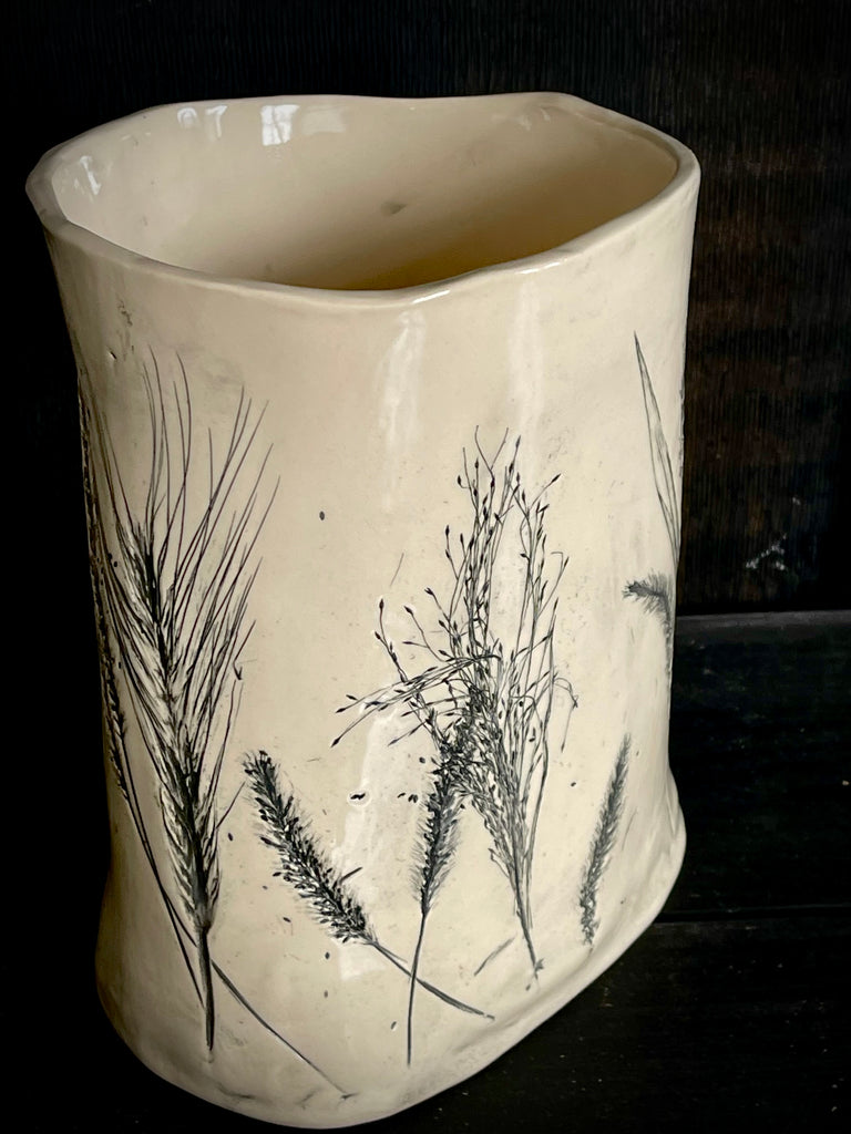 JRN Pottery - Grassy Breeze Vase