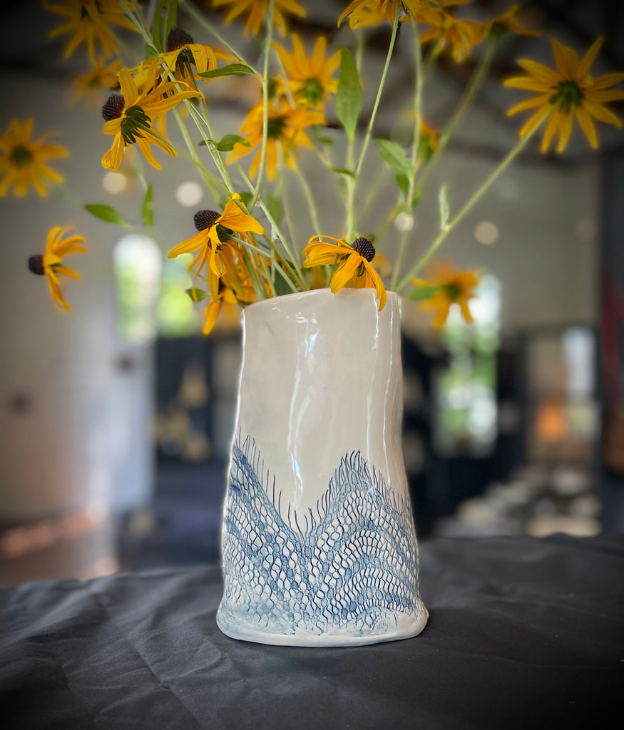 JRN - Frayed Flapper Vase