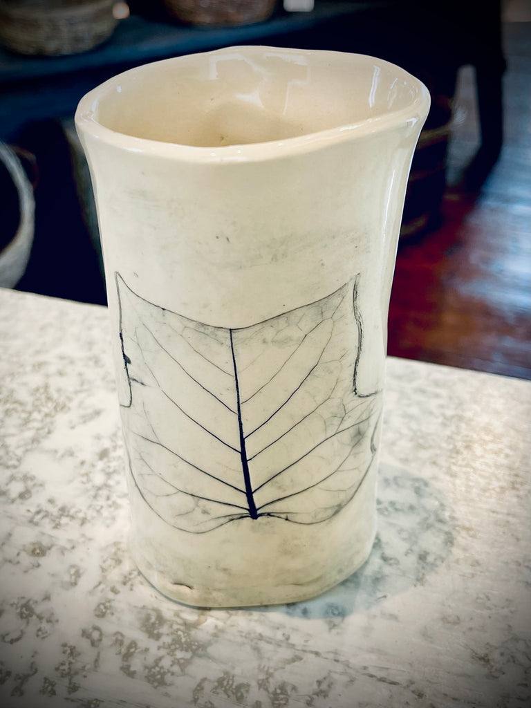 JRN - Swimming Tulip Leaf Vase