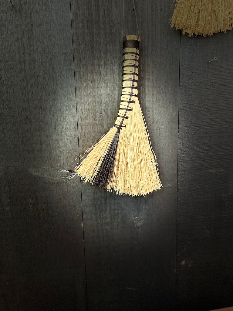 Poliana Fiber Artist and Broom Maker - Black Medium Broom Brush